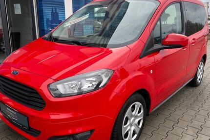 Ford Tourneo Courier 95.281 km 8.999 &euro; Paderborn 33104
