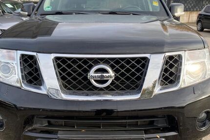 Nissan Pathfinder 200.000 km 5.299 &euro; Paderborn 33100