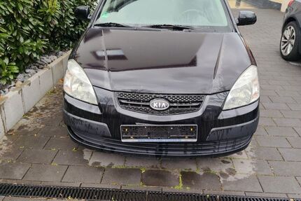 Kia Rio 167.000 km 1.300 &euro; Paderborn 33104