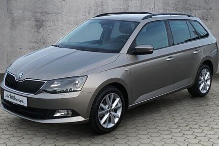 Skoda Fabia 51.800 km 12.490 € Paderborn 33104