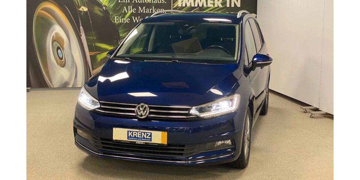 VW Touran 106.792 km 21.990 € Paderborn 33100