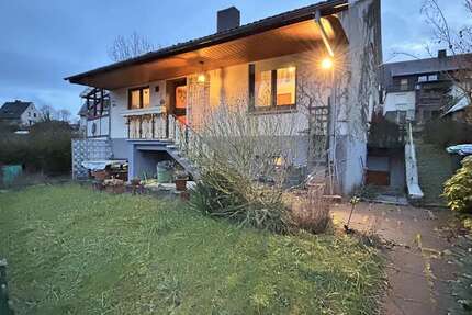 Haus zum Kaufen in Marsberg 125.000 € 132 m² 6 zimmer