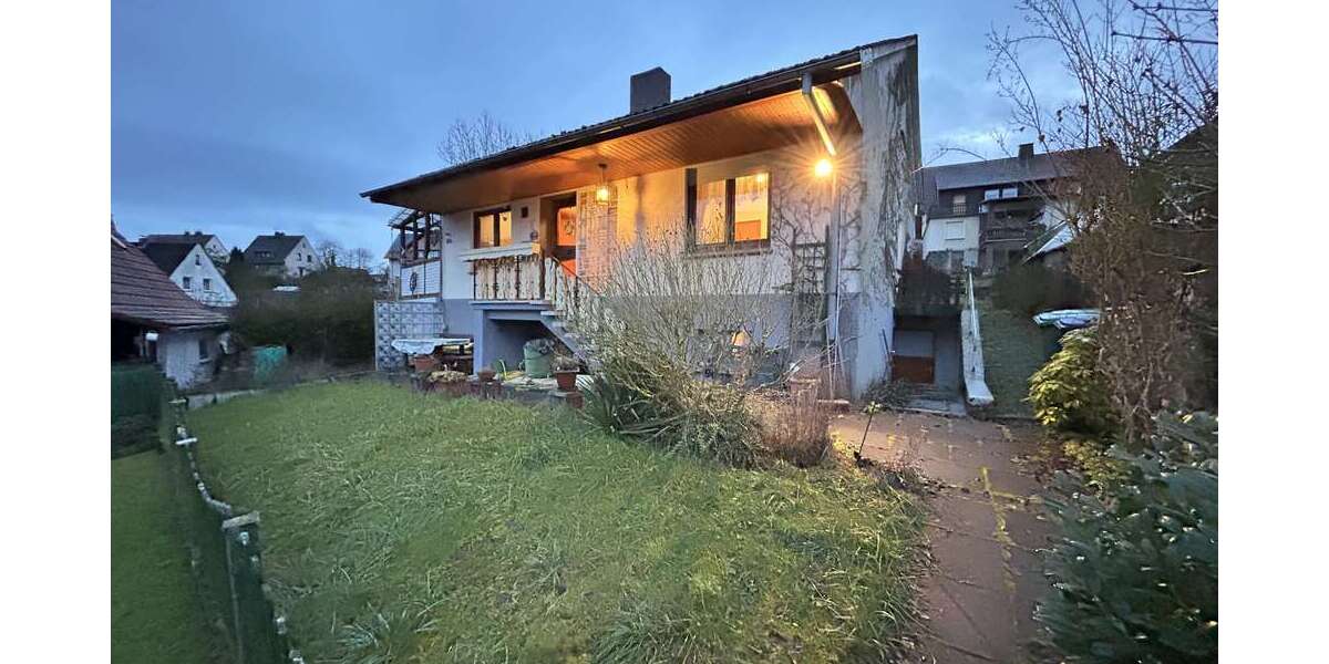 Haus zum Kaufen in Marsberg 125.000 € 132 m² 6 zimmer