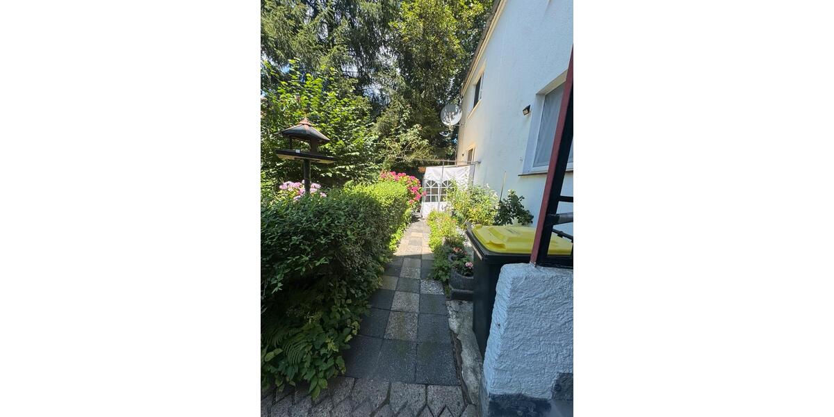 Einfamilienhaus Altenbeken - 3 Zimmer, 100 m&sup2;, 1.000&euro; | Angebot:27615066
