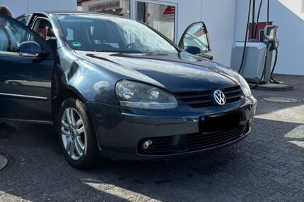 VW Golf 230.000 km 2.200 &euro; Bad Lippspringe 33175