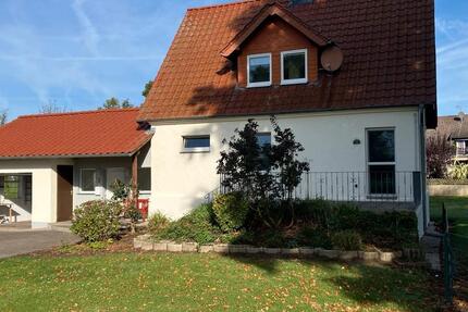Haus Salzkotten - 4 Zimmer, 110 m&sup2;, 1.320&euro; | Angebot:27615019