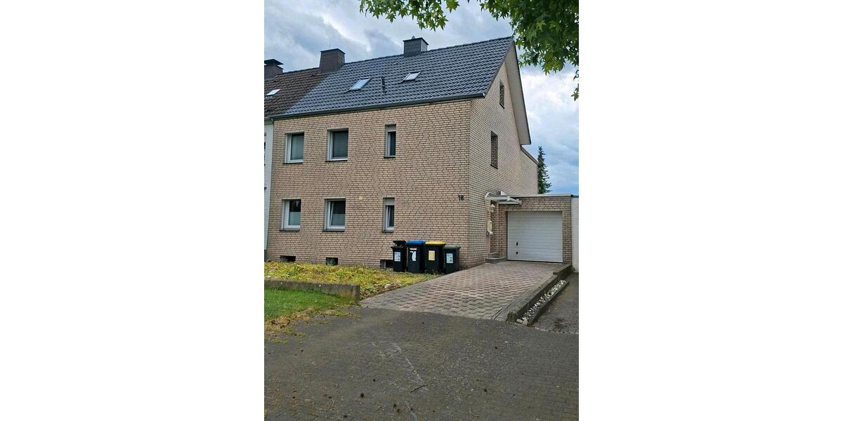 Doppelhaushälfte Paderborn Neuenbeken - 6 Zimmer, 150 m&sup2;, 499.000&euro; | Angebot:26978861