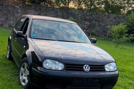 VW Golf 245.500 km 900 &euro; Horn 32805
