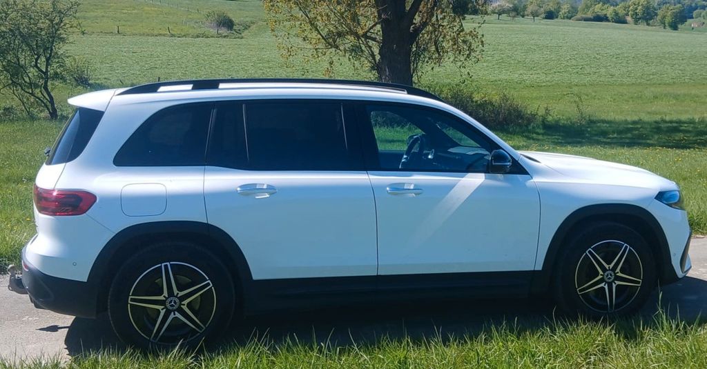 Mercedes-Benz EQB 36.000 km 42.000 &euro; Paderborn 33100