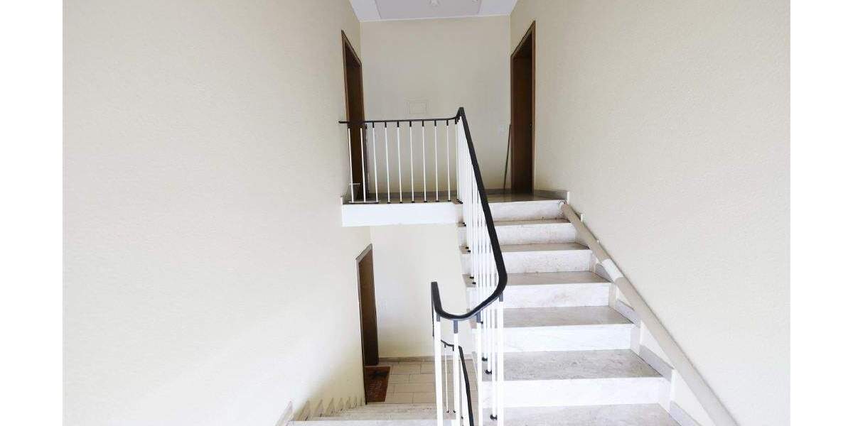 Etagenwohnung Oerlinghausen Lipperreihe - 3 Zimmer, 170 m&sup2;, 199.500&euro; | Angebot:24725217