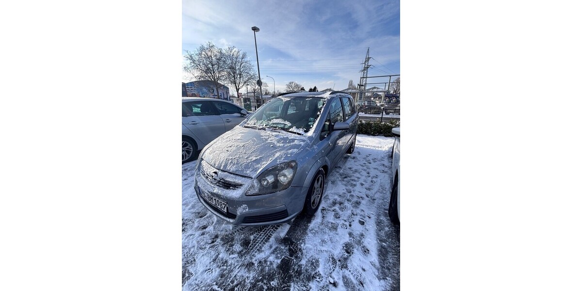 Opel Zafira 230.000 km 2.700 &euro; Paderborn 33104