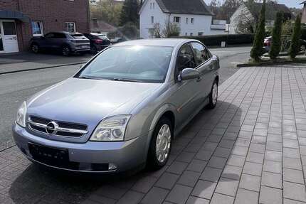 Opel Vectra 16.100 km 1.900 &euro; Büren 33142