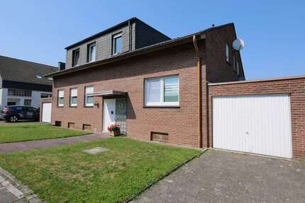 Haus Lippstadt / Dedinghausen Dedinghausen - 8 Zimmer, 261 m&sup2;, 399.000&euro; | Angebot:22434993