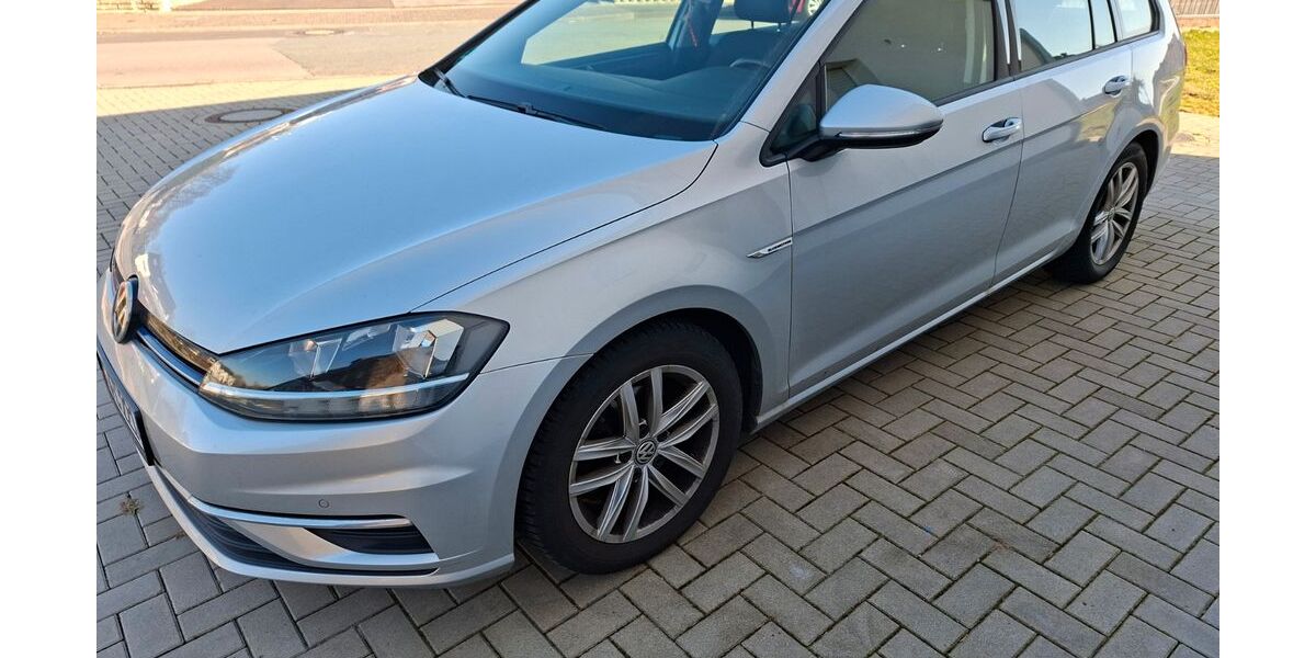 VW Golf 113.000 km 14.500 &euro; Detmold 32758
