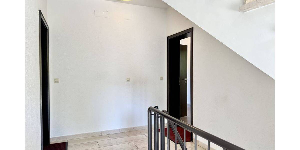 Etagenwohnung Detmold Innenstadt - 3 Zimmer, 75 m&sup2;, 175.000&euro; | Angebot:26909857