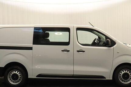 Opel Vivaro 17.000 km 26.800 &euro; Bad Lippspringe 33175