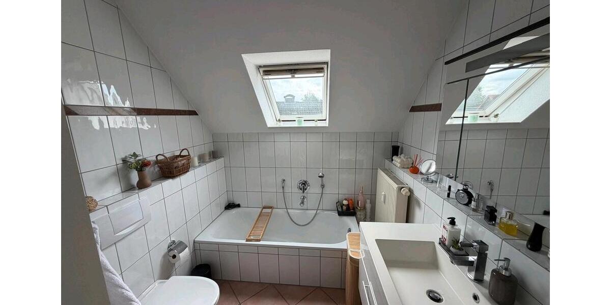 Dachgeschoßwohnung Delbrück - 1 Zimmer, 69 m&sup2;, 650&euro; | Angebot:27609135