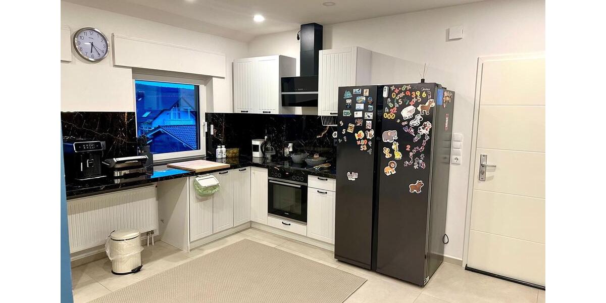 Etagenwohnung Marsberg - 4 Zimmer, 100 m&sup2;, 1.000&euro; | Angebot:25423278
