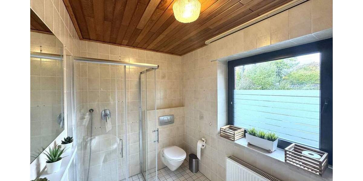 Einfamilienhaus Salzkotten - 7 Zimmer, 130 m&sup2;, 499.000&euro; | Angebot:25743958