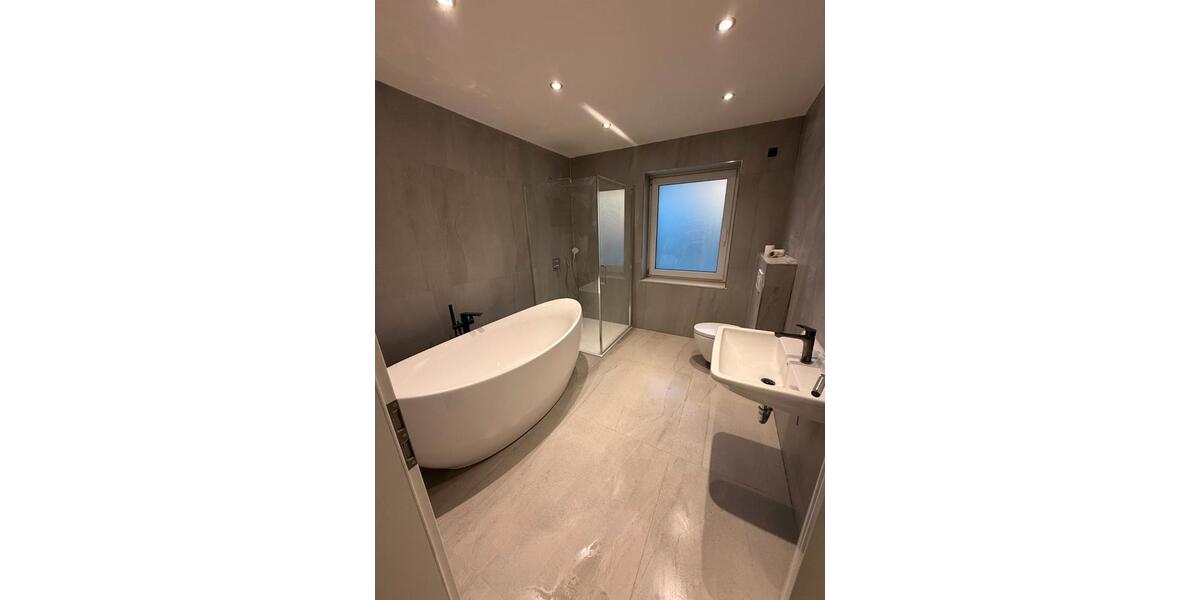 Erdgeschoßwohnung Paderborn Neuenbeken - 3 Zimmer, 100 m&sup2;, 1.500&euro; | Angebot:26262951