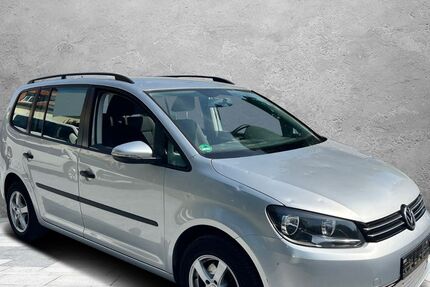 VW Touran 214.000 km 2.999 € Detmold 32758