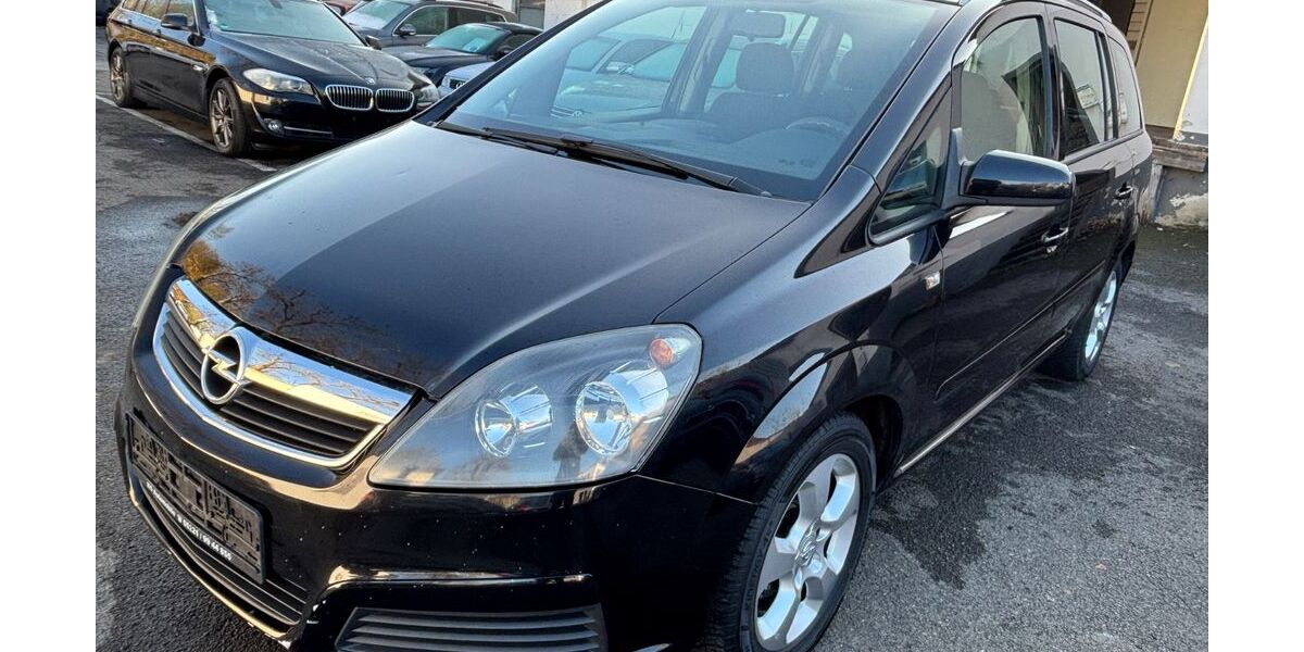 Opel Zafira 219.500 km 1.900 € Detmold 32758