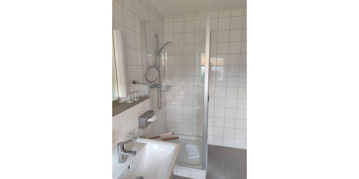 Gewerbeobjekt Nieheim - 1 Zimmer, 650.000&euro; | Angebot:25663409