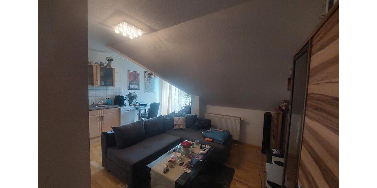 Dachgeschoßwohnung Brakel - 2 Zimmer, 42 m&sup2;, 195&euro; | Angebot:26648380