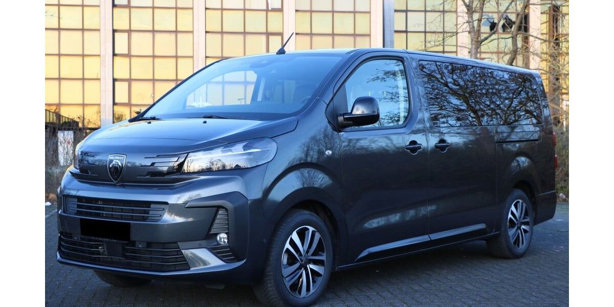 Peugeot Traveller 11.000 km 44.750 &euro; Paderborn 33102