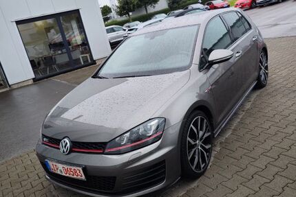 VW Golf 75.500 km 18.199 € Schlangen 33189