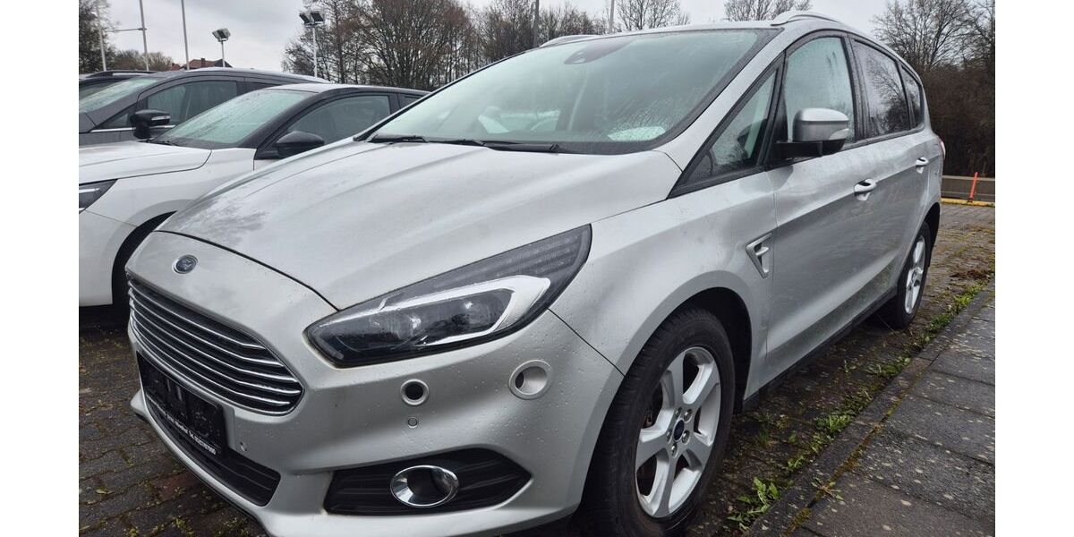 Ford S-Max 87.000 km 11.900 &euro; Detmold 32756