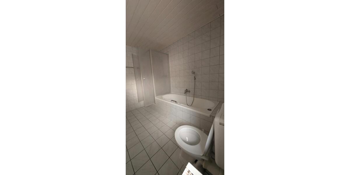 Etagenwohnung Steinheim - 5 Zimmer, 125 m&sup2;, 900&euro; | Angebot:27536573