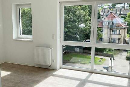 Direkt einziehen und WOHNFÜHLEN! 3 Zimmer mit Balkon! Moderne Ausstattung, Tageslichtbad, Aufzug 3 zimmer