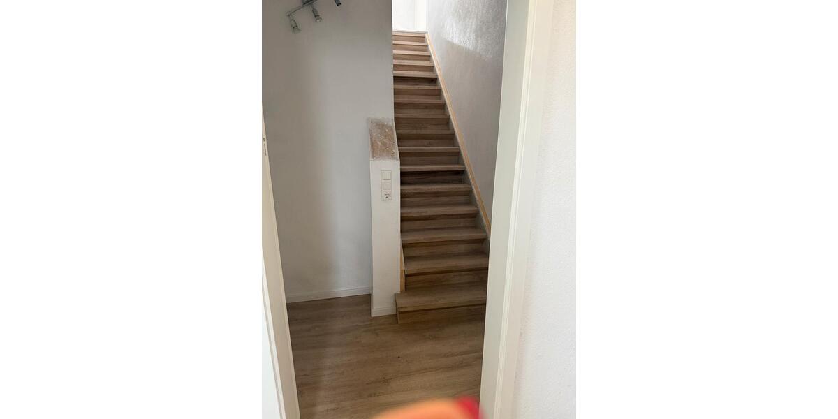 Etagenwohnung Detmold Hakedahl - 3.5 Zimmer, 110 m&sup2;, 950&euro; | Angebot:26615600