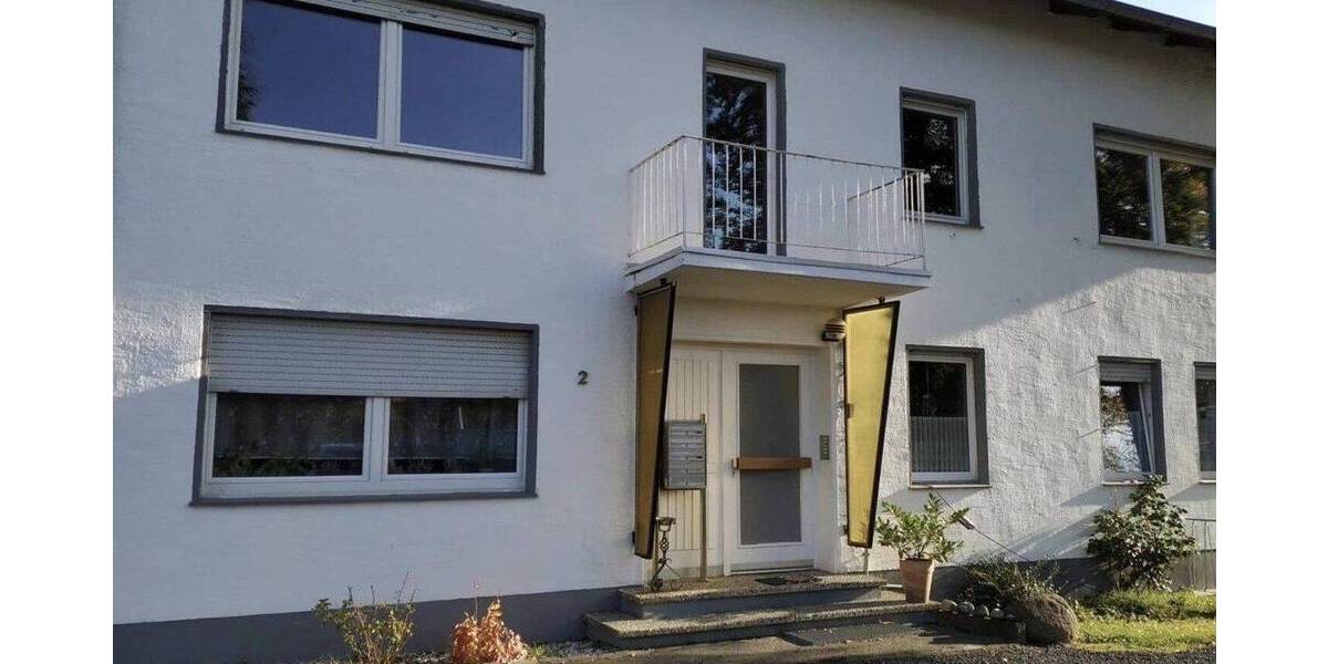 Etagenwohnung Detmold Bentrup-Loßbruch - 3 Zimmer, 95 m&sup2;, 780&euro; | Angebot:26886722