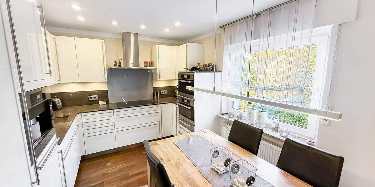 Mehrfamilienhaus, Wohnhaus Oerlinghausen Lipperreihe - 6 Zimmer, 182 m&sup2;, 469.000&euro; | Angebot:25037842