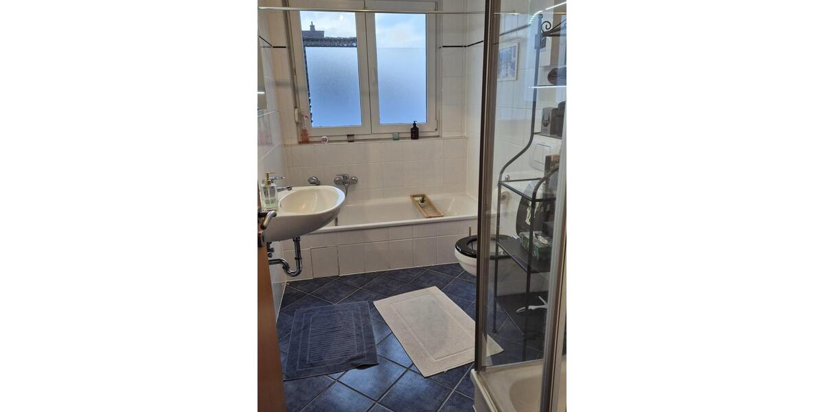 Dachgeschoßwohnung Paderborn - 3 Zimmer, 91 m&sup2;, 750&euro; | Angebot:25571549