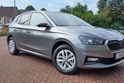 Skoda Fabia 5.650 km 21.480 € Steinheim 32839