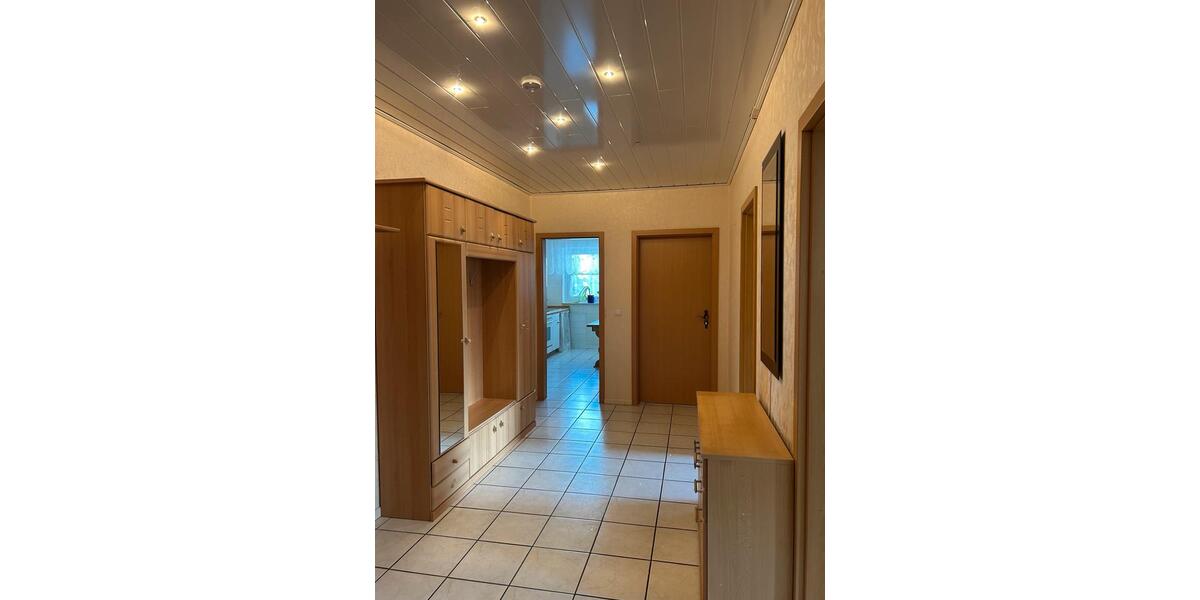 Etagenwohnung Paderborn - 3 Zimmer, 84 m&sup2;, 200.000&euro; | Angebot:27208639