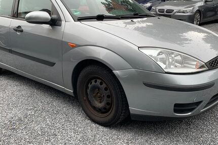 Ford Focus 167.000 km 1.699 € Detmold 32758