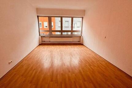 3 ZKB, WG geeignet 2.OG. renoviert, Kaiserstr. 6 66111 Saarbrücken
