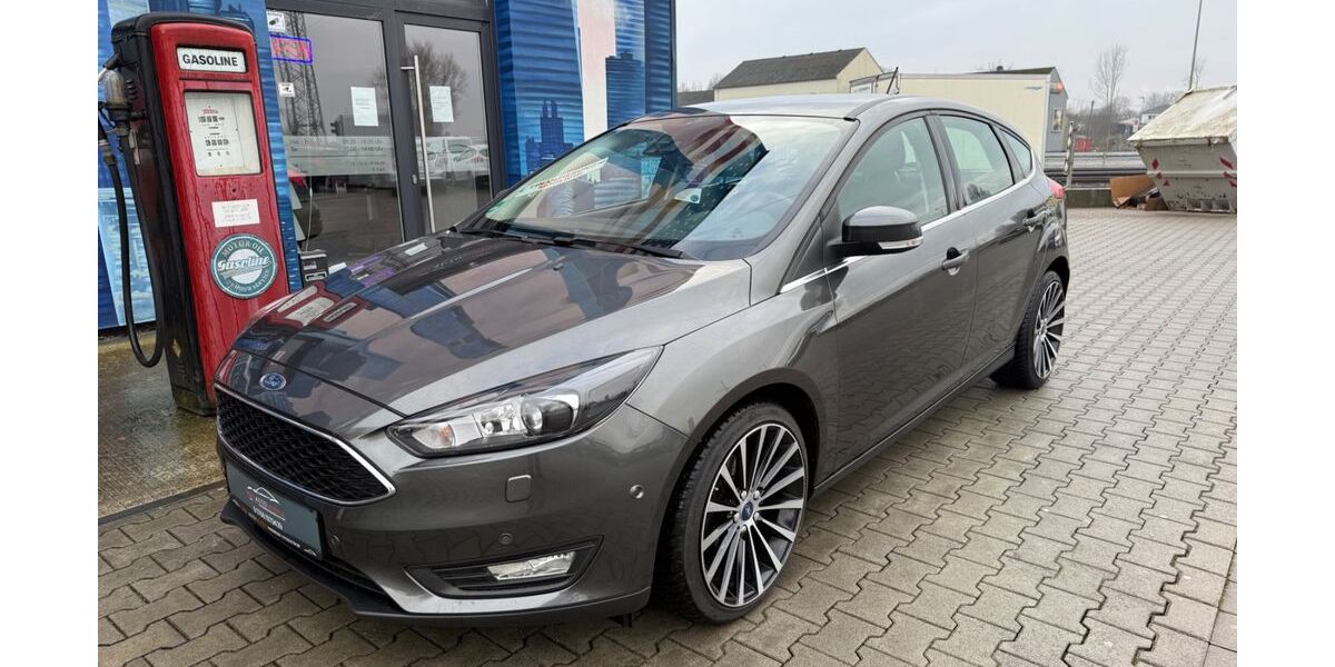 Ford Focus 77.496 km 11.699 &euro; Paderborn 33104