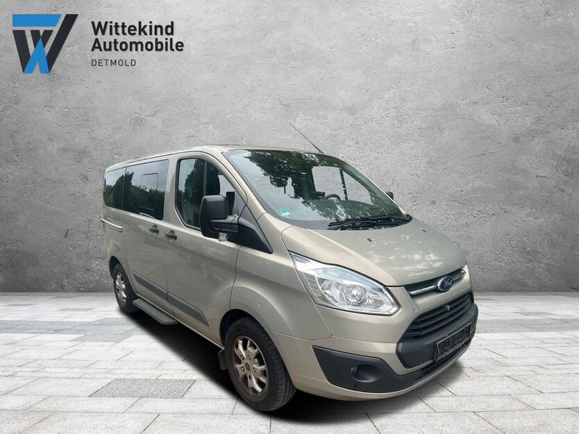 Ford Tourneo Custom 124.000 km 16.666 € Detmold 32758