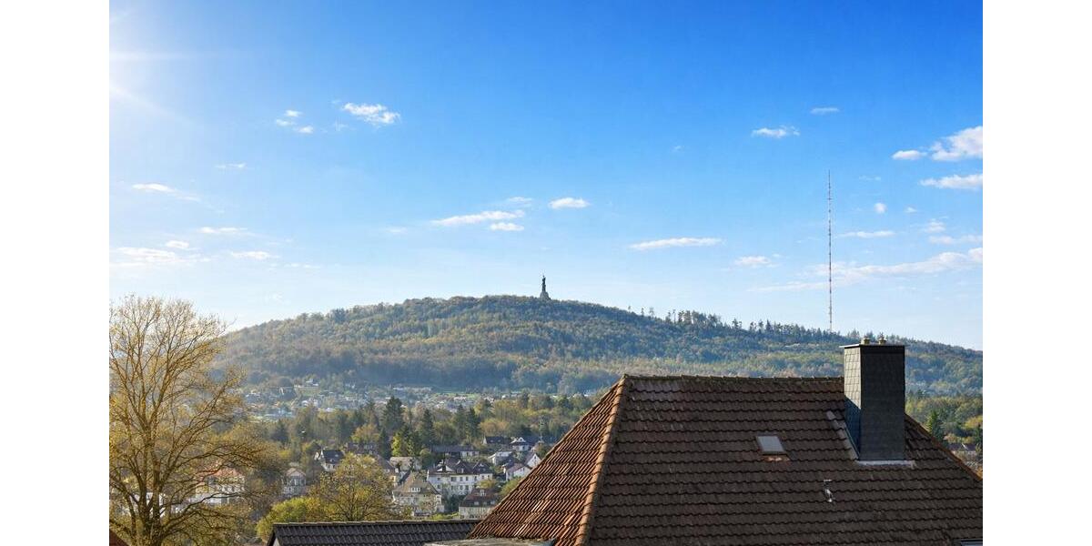 Einfamilienhaus Detmold - 3 Zimmer, 142 m&sup2;, 1.700&euro; | Angebot:25644448