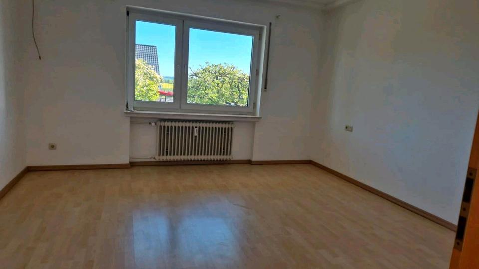 Etagenwohnung Marsberg - 3 Zimmer, 105 m&sup2;, 620&euro; | Angebot:26367858