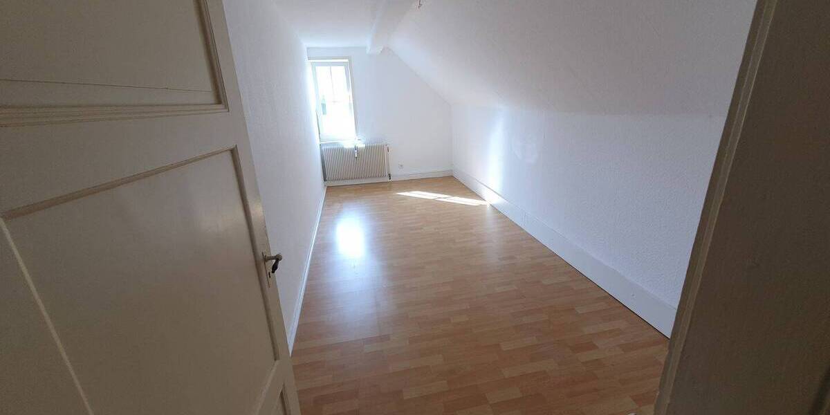 Etagenwohnung Detmold Innenstadt - 3 Zimmer, 59 m&sup2;, 450&euro; | Angebot:26903049