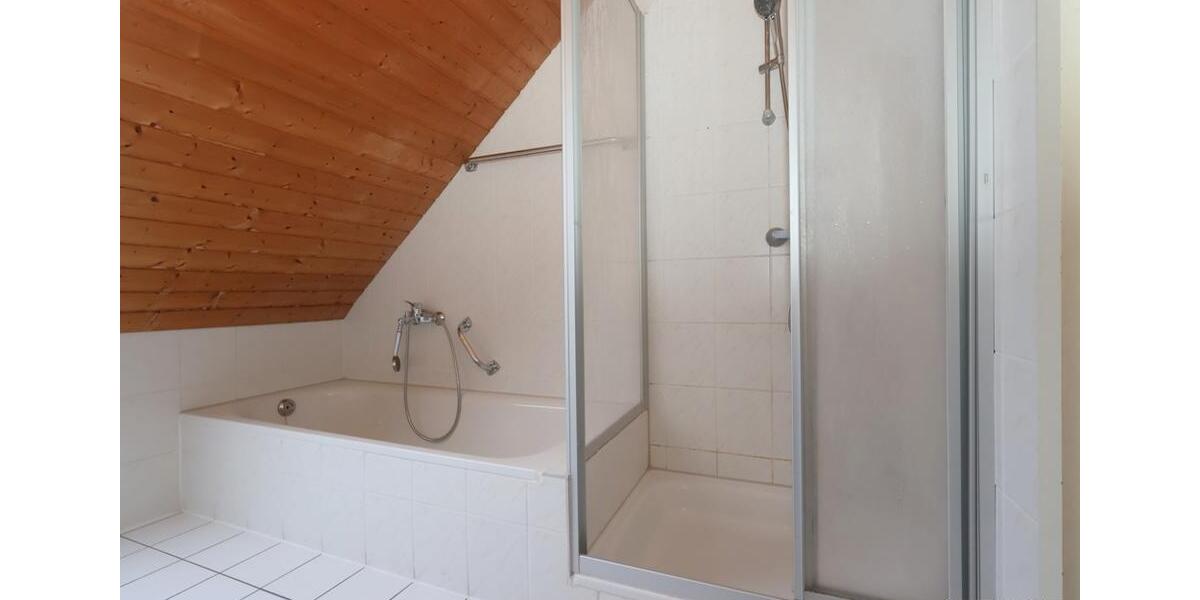 Dachgeschoßwohnung Paderborn Neuenbeken - 2 Zimmer, 68 m&sup2;, 612&euro; | Angebot:26425558