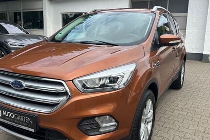 Ford Kuga 117.000 km 12.450 € Paderborn 33098