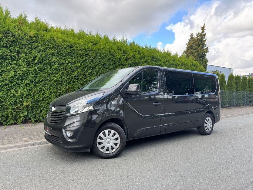 Opel Vivaro 138.000 km 15.500 € Erwitte 59597