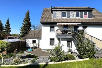 Haus mit großem Garten, Kamin & Einbauküche